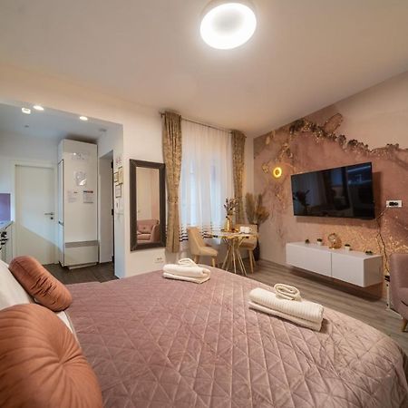 Cosy&Private,30Sec Walk To Mainsquare, Heart Of Zagreb Apartment Bagian luar foto